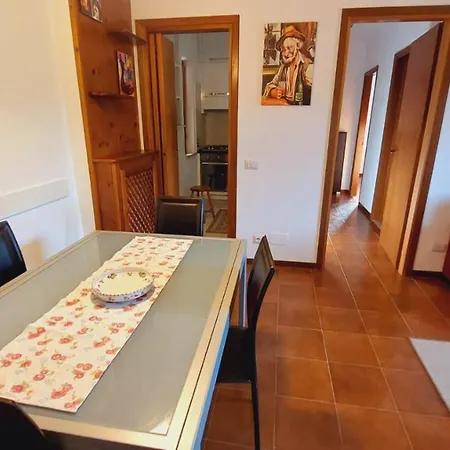 Lägenhet Casa Perla Panoramica 300m Dal Centro Tagliacozzo